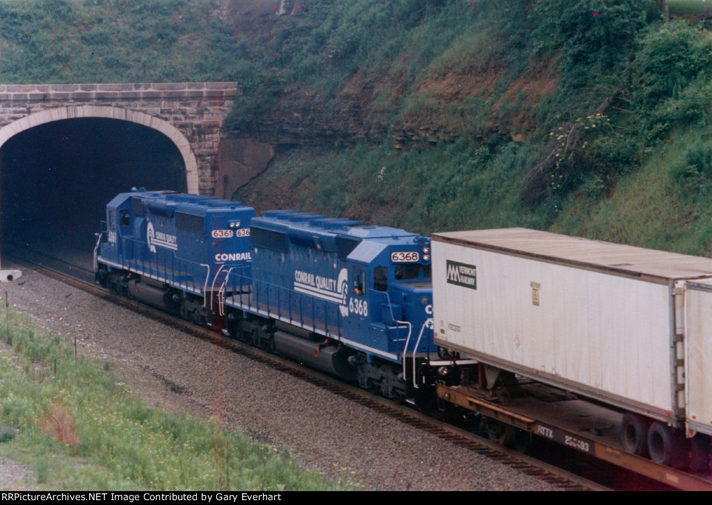 CR SD40-2 #6361 & #6368